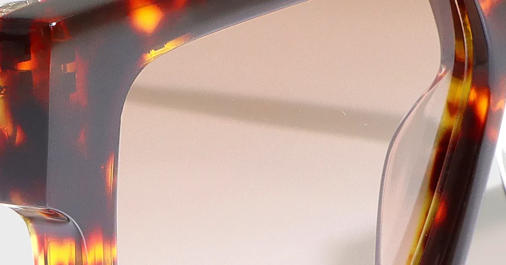A Startups Guide Finding Low-MOQ Sunglass Manufacturers in China