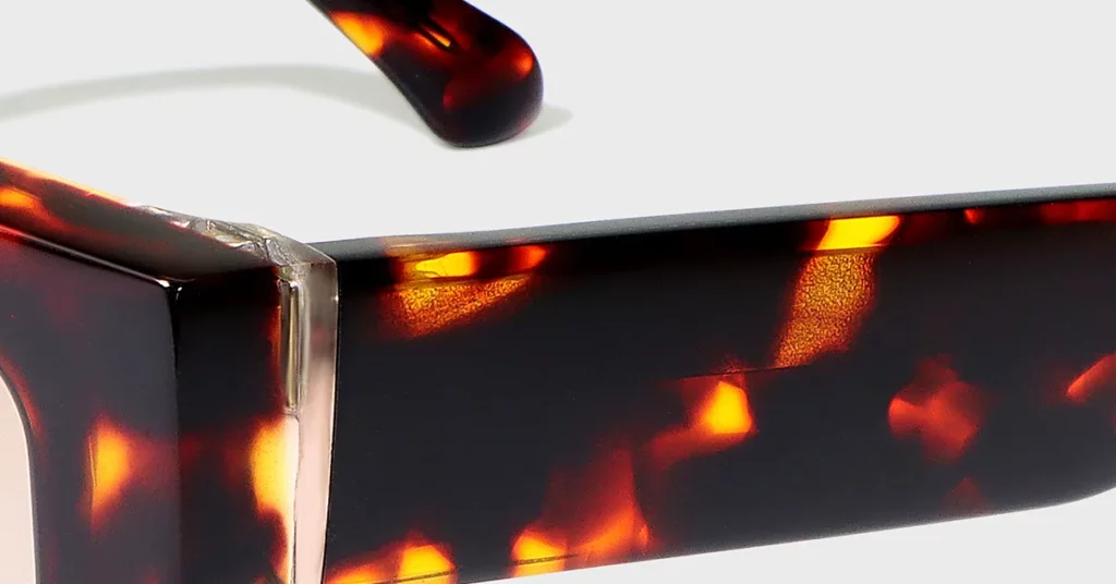 A Startups Guide Finding Low-MOQ Sunglass Manufacturers in China