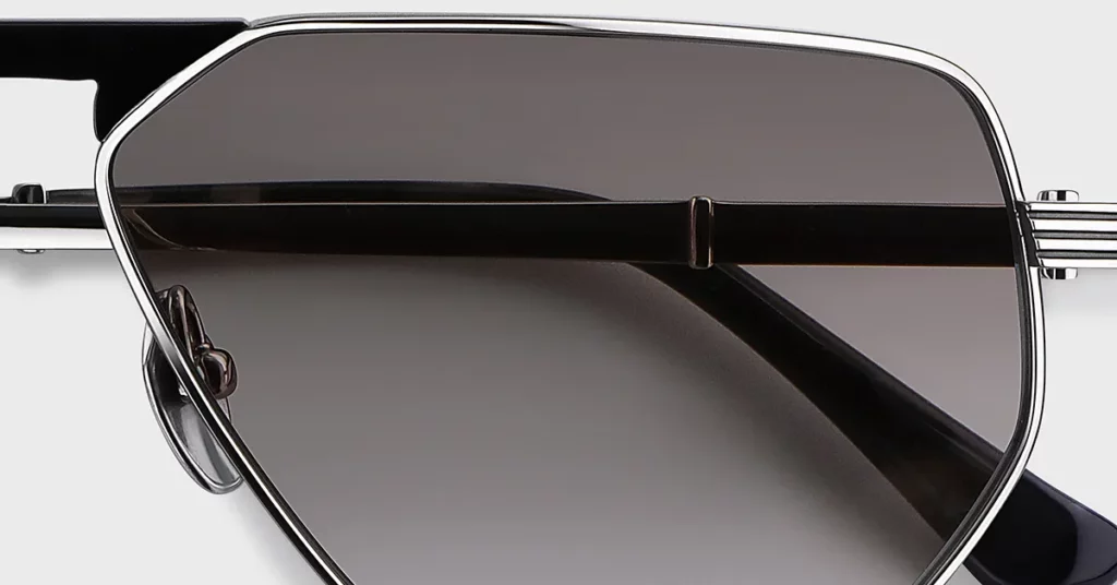 Ready Stock vs. Made-to-Order Eyewear A Founder’s Guide to Smart Sourcing