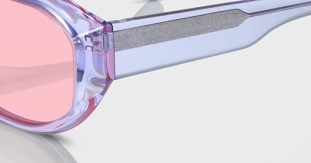 The Advantages and Disadvantages of Nylon Sunglasses Lenses
