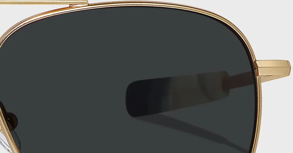 Types of Materials of Eyeglasses Frame: Strength, Weight, Corrosion, Allergies Comparison