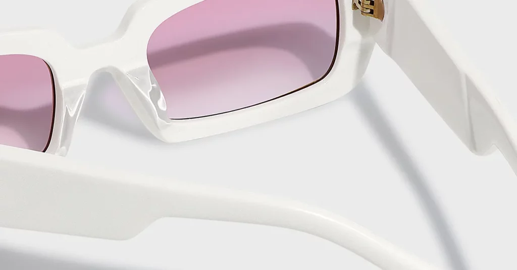 Types of Materials of Eyeglasses Frame: Strength, Weight, Corrosion, Allergies Comparison