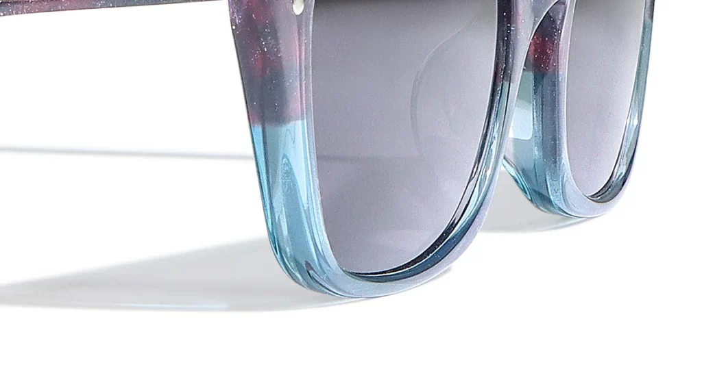 Types of Materials of Eyeglasses Frame: Strength, Weight, Corrosion, Allergies Comparison